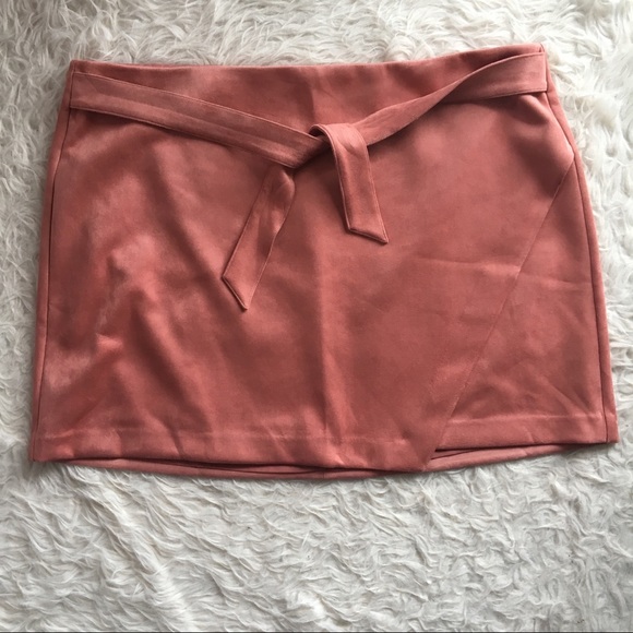 LOFT Dresses & Skirts - New with tags Loft Plus tie waist skirt 24 / 24W